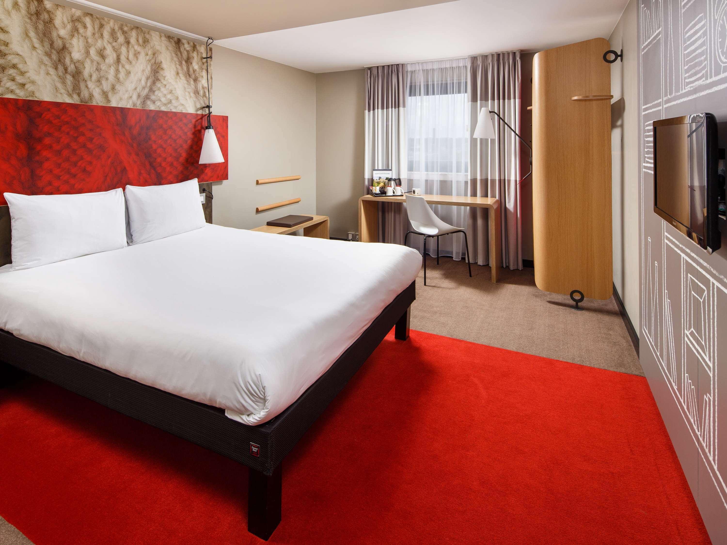Ibis Hotel Northampton Centre Eksteriør billede