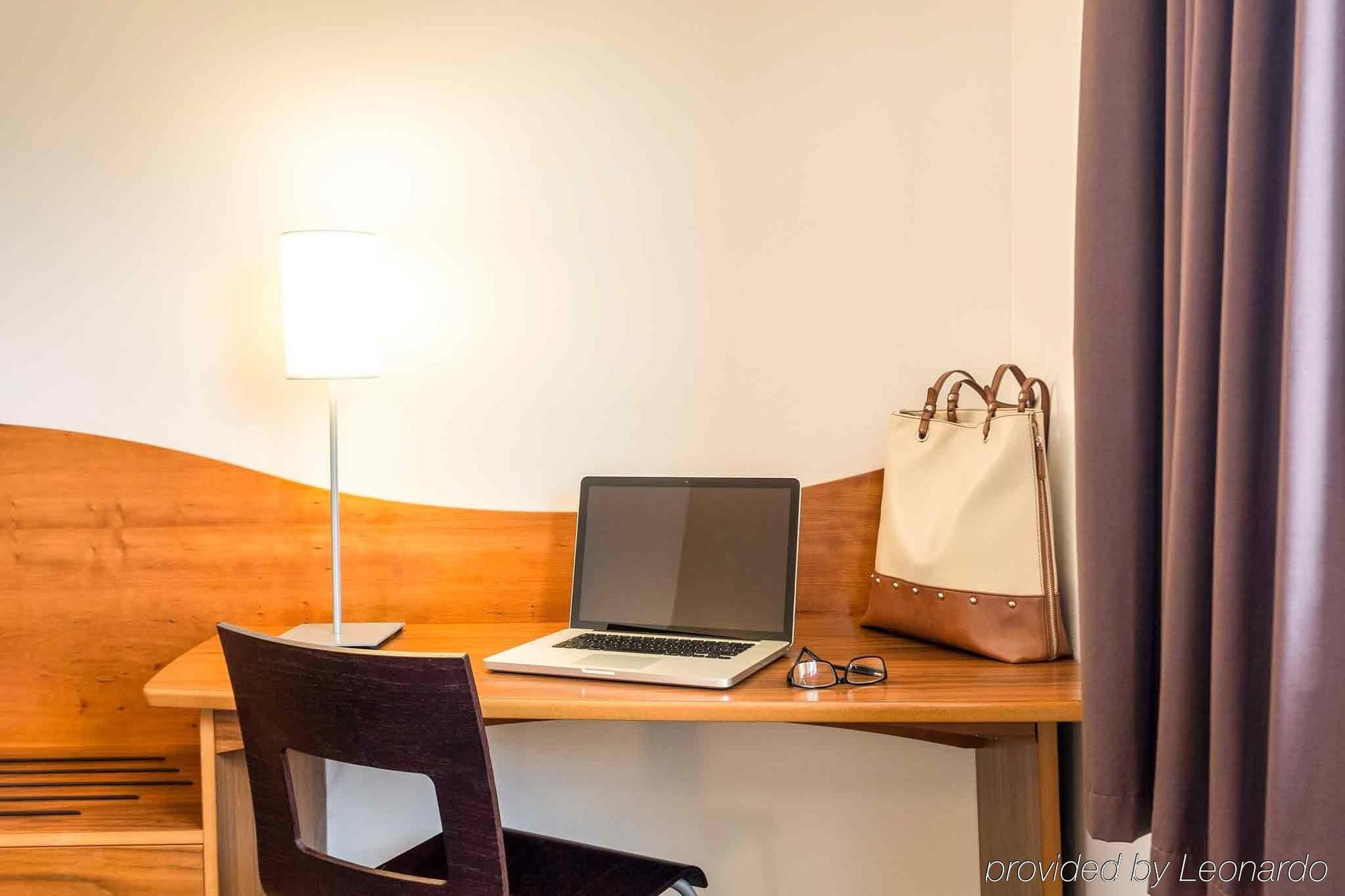 Ibis Hotel Northampton Centre Eksteriør billede